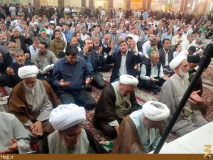 زیارت مقدمه تجدید عهد با قرآن کریم است