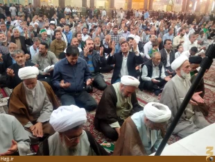 زيارت مقدمه تجديد عهد با قرآن كريم است
