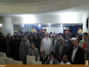 ادب زيارت حسيني را زنده نگه داريد