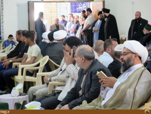 شركت هيئتي از بعثهِ رهبري در مراسم ترحيم برادر معاون حرمين حسيني و عباسي