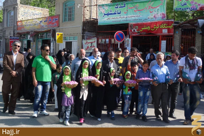 ارسال نخستين گلاب گلستان‌هاي نياسر كاشان به عتبات