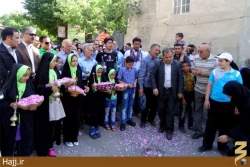 ارسال نخستين گلاب گلستان‌هاي نياسر كاشان به عتبات