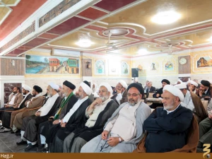 حجت‌الاسلام والمسلمین نجفی روحانی مطرح کرد:

عیب پوشی، مدارا و صبر سه اصل مهم در همسفر خوب بودن است