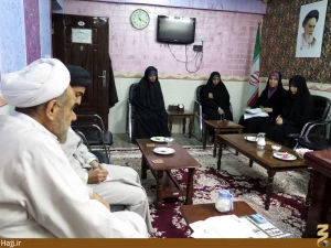 توزیع قرآن و مفاتیح به خط بریل در عتبات عالیات