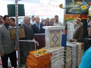 ششمين نمايشگاه سالانه كتاب در كاظمين راه اندازي شد