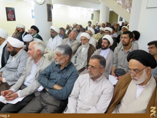 شور و شعور در زيارت امام حسين بايد به هم آميخته شود