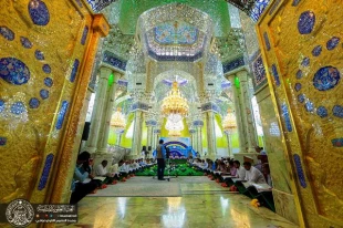 جلسه روزانه ترتيل خوانى قرآن در حرم امام علي عكس