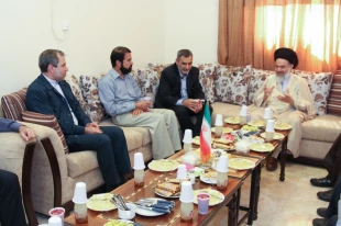 بازديد جانشين نماينده ولي فقيه از بيمارستان مركز پزشكي