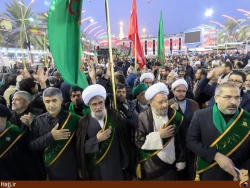 عزاداري باشكوه زائران ايراني در قالب موكب‌ امام رضا