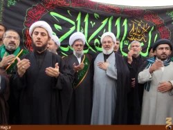 عزاداري باشكوه زائران ايراني در قالب موكب‌ امام رضا