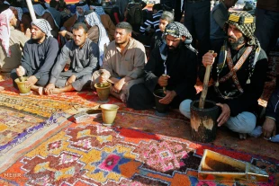 راهپيمايي زائران اربعين از بصره به سوي كربلا تصاوير