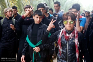 راهپيمايي زائران اربعين از بصره به سوي كربلا تصاوير