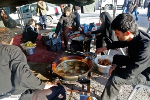 راهپيمايي زائران اربعين از بصره به سوي كربلا تصاوير