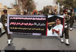 تشييع پيكر شهيد فولادگر از جان‌باختگان منا تصوير