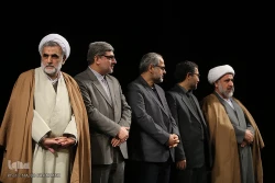 تجليل از خدمات حجت الاسلام پروانه توسط وزارت ارشاد