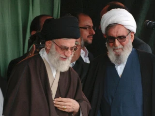 پیام تسلیت رهبر انقلاب درپی درگذشت آیت الله واعظ طبسی:

ایشان برادری همدل برای اینجانب و مریدی صَدیق برای امام و خدمتگزاری پایدار برای انقلاب بود