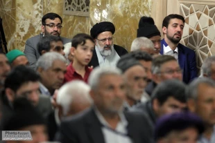 1500 زائر براي اولين بار حرم امام رضا را زيارت كردند