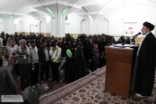 1500 زائر براي اولين بار حرم امام رضا را زيارت كردند