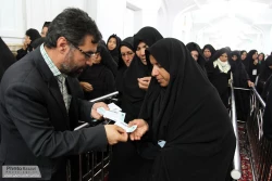 1500 زائر براي اولين بار حرم امام رضا را زيارت كردند