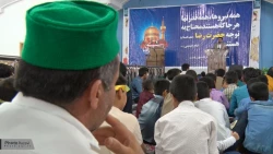 تشرف 1300 نفر از روستاهاي اطراف مشهد به حرم مطهر