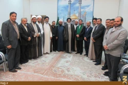 اهداي پرچم بارگاه حضرت ابوالفضل العباس(ع) به آستان كريمه اهل بيت(س)