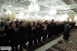 زائران امام رضا(ع) آن‌گونه تكريم شوند كه مورد رضايت ايشان است