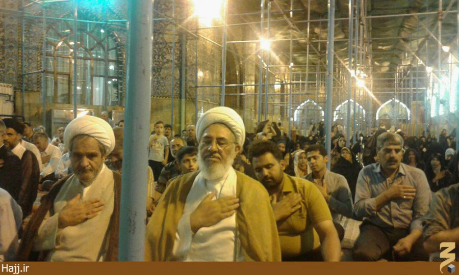 درآستانه نخستين شب قدردعاي پرفيض كميل در خيمـه گاه امام حسين (ع) برگزار شد