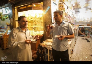 گزارش تصويري از سفره‌هاي افطار در نجف اشرف