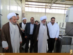 مسئول بِعثه رهبري از آشپزخانه مركزي كاظمين ديدار كرد