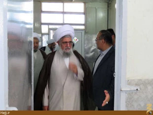 مسئول بِعثه رهبري از آشپزخانه مركزي كاظمين ديدار كرد