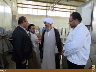 مسئول بِعثه رهبري از آشپزخانه مركزي كاظمين ديدار كرد