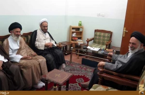 نماینده بِعثه رهبری با امام جمعه نجف دیدار کرد