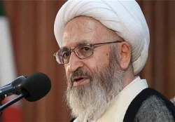 مرجع تقليد شيعيان : ادعاي غربي‌ها درباره مبارزه با تروريسم كذب است 