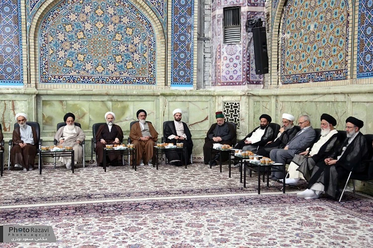 مراسم جشن ميلاد امام رضا (ع) در حرم رضوي با حضور توليت اعتاب مقدسه