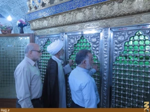 دیدار نماینده بِعثه‌ مقام معظم رهبری با تولیت حرم طفلان مسلم(ع)