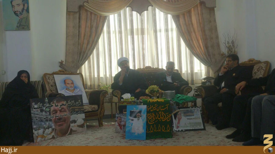 خادمان امام رضا(ع) با خانواده شهيدان منا در مازندران ديدار كردند