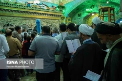 تعويض گلدان‌هاي ضريح مطهر امام رضا (ع) به روايت خبر و تصوير