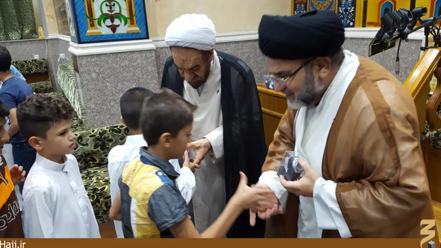 برگزاري مراسم جشن ولادت امام رضا(ع) در كاظمين