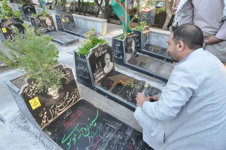 غبارروبي مزارشهداي منا در مشهد