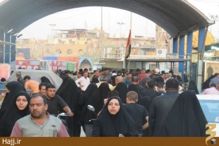 مراسم تعويض پرچم حرم مطهر امام حسين(ع) +تصاوير