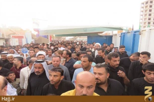 مراسم تعويض پرچم حرم مطهر امام حسين(ع) +تصاوير