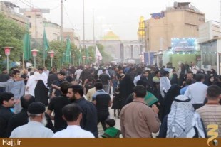 مراسم تعويض پرچم حرم مطهر امام حسين(ع) +تصاوير