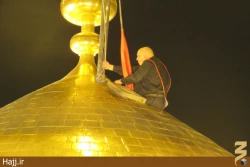 مراسم تعويض پرچم حرم مطهر امام حسين(ع) +تصاوير