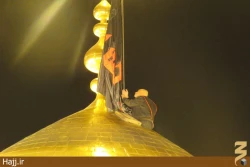 مراسم تعويض پرچم حرم مطهر امام حسين(ع) +تصاوير