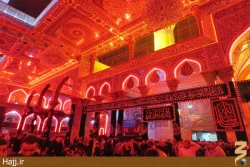 مراسم تعويض پرچم حرم مطهر امام حسين(ع) +تصاوير