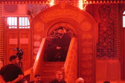 مراسم تعويض پرچم حرم مطهر امام حسين(ع) +تصاوير