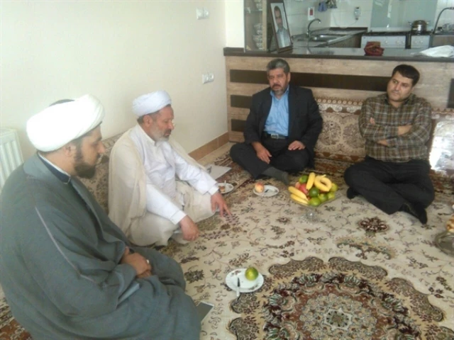دلجويي از خانواده هاي معظم شهداي منا دراصفهان