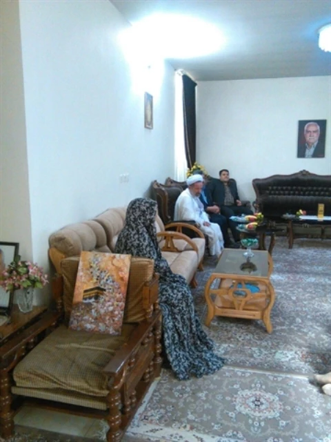 دلجويي از خانواده هاي معظم شهداي منا دراصفهان