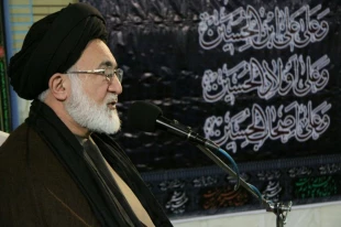 مسئولان بايد از تجملات و دنيا طلبي پرهيز كنند