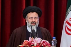 آستان قدس رضوي براي كاهش هزينه‌هاي سفر به مشهد همه تلاش خود را به كار مي گيرد